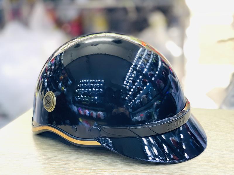 mũ bảo hiểm lưỡi trai cao cấp chính hãng trí liễu sang trọng an toàn nhiều màu sắc