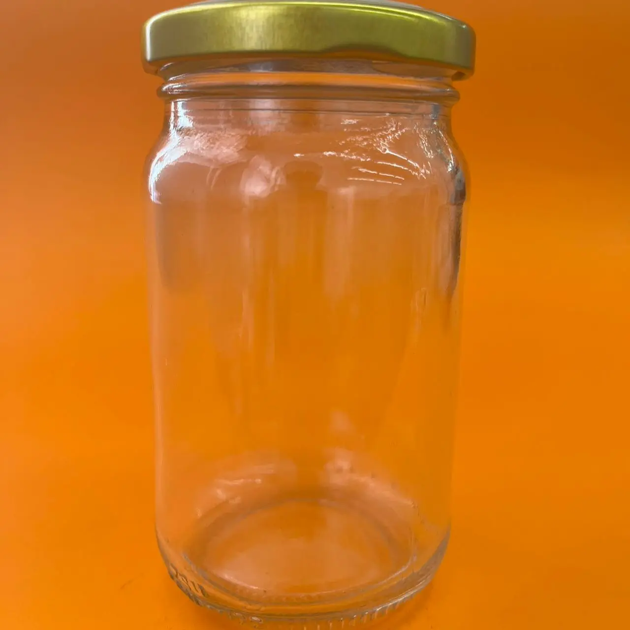 24Pcs M-7177  8oz / 220ML  Glass Jar Size 6CM X 6CM X 11CM With Seal