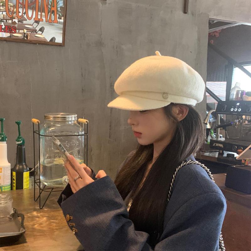 Product Introduction of Japanese Wool Beret Hat For Women Comfortable And Versatile Retro And Casual Face Showing Small Octagonal Painter Hat 17