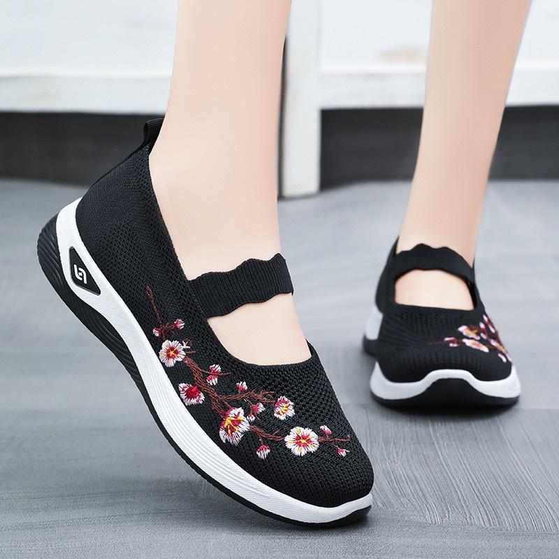 Giày thể thao nữ trung niên thêu hoa cao cấp, giày lười vải nữ, giày sneaker cho phụ nữ trung tuổi Cao Su Shoes Cổ Cao