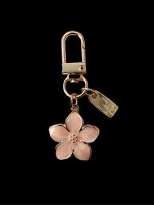 Llavero con Forma de Flor de Sakura, Diseño de Flor Lindo para Mujeres y Hombres, Accesorios de Moda para Uso Diario, Llavero Exquisito y Comodín para Regalo de Cumpleaños