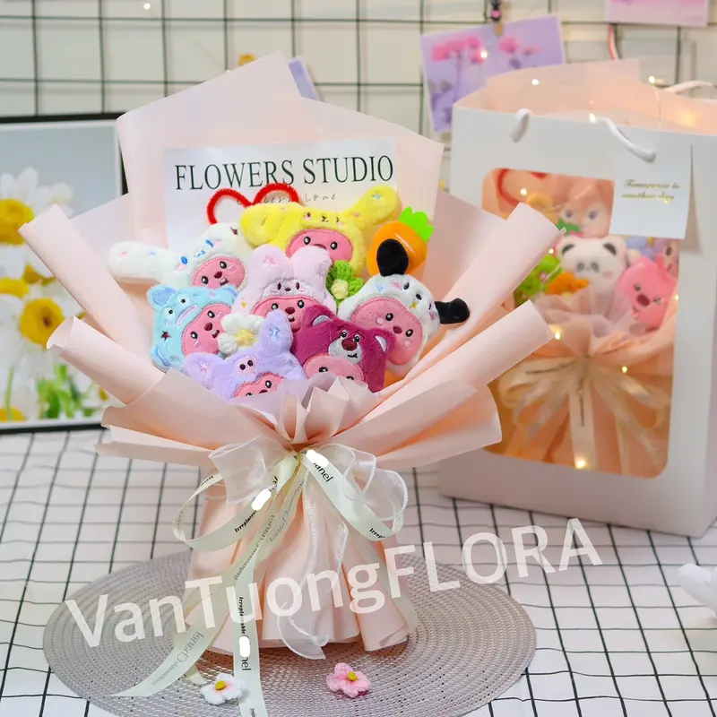 QUÀ TẶNG - Bó Hoa Gấu Bông kèm túi  Decor Phòng 4