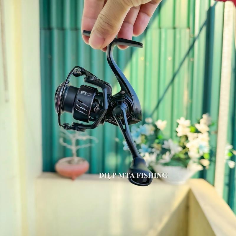 Máy Câu cá lure Suối Cao Cấp Orca S2 - Tay Quay Xoáy Ren- thân vỏ carbon siêu nhẹ size 800-1000-25000 chuyên lure suối Fishing Nam