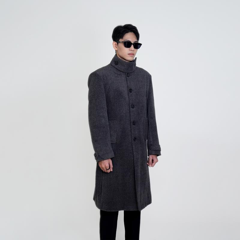 ÁO MĂNG TÔ 3 KIỂU CỔ KẾT HỢP, CỔ TRỤ - CỔ TRÒN - CỔ VEST, CÓ ĐỆM VAI, CHẤT LIỆU VẢI DẠ LÔNG CỪU ĐAN CHÉO.