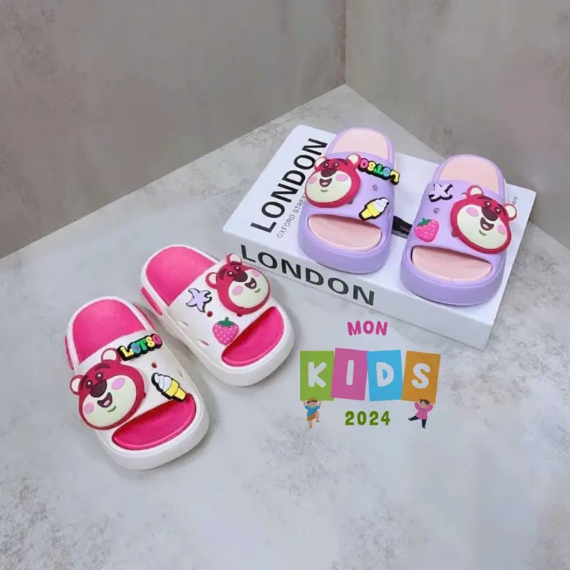 Dép Trẻ Em Gấu Dâu Lotso Dễ Thương, Nhựa EVA Siêu Nhẹ, Siêu Mềm Cho Bé Gái 2 - 10 Tuổi. 0