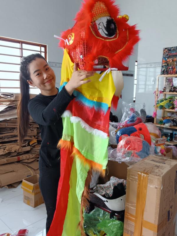 Đầu lân cho trẻ em  3-5 tuổi (có đuôi lân vải) 2