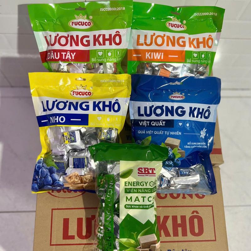 Lương khô ngũ vị trái cây dinh dưỡng loại 500gram mix 5 vị trái cây kiwi,việt quất,dâu tây,nho,matcha Thức Ăn Vặt SEE FOOD A2 Cay Snack ngucoc