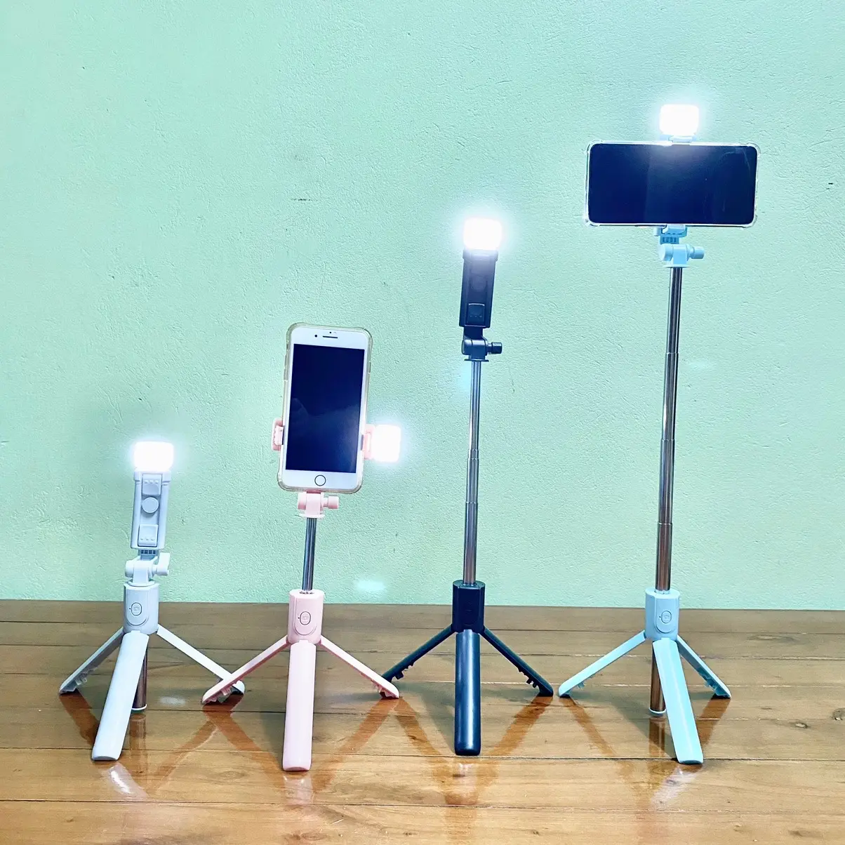 Gậy chụp ảnh kết nối bluetooth có đèn led hỗ trợ chụp ảnh quay video cao 70cm Selfie Phụ Kiện Kem