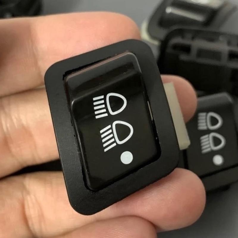 Công tắc đèn xe máy 3 chế độ TẮT ĐÈN - PHA - COS - Dành cho Wave A RS110 RSX 110 - Vision - Blade 110 - dễ dàng lắp đặt.... : Chỉ áp dụng cho các dòng xe chạy bóng Halogen ánh sáng vàng không lắp cho xe chạy bóng LED ánh sáng trắng ... Đèn Pha