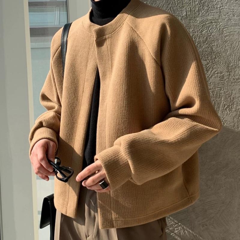 Product Introduction of Áo Khoác Cardigan, Màu Trơn Cổ Tròn, Dành Cho Nam Giới, Thời Trang Hợp Xu hướng Xu Hướng Mới 2024 Mùa Thu Và Mùa Đông, Phong Cách Joker, Dáng Rộng Vừa Vặn, Ngoại Cỡ, Đồ Len 2