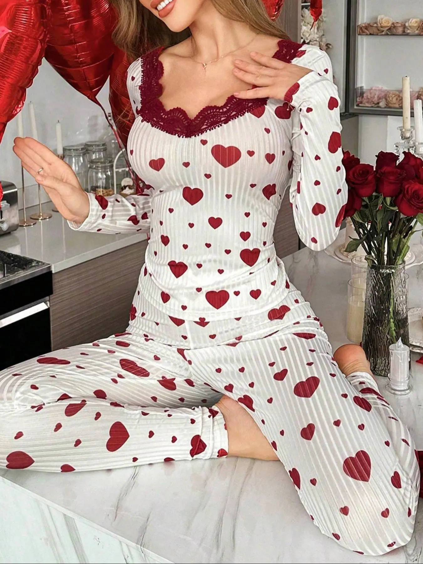 Women's Heart Print Lace Trim Pajama Two-piece Set, Casual Comfy Long Sleeve Tee & Pants Pj Set, Ladies Sleepwear for Spring & Fall