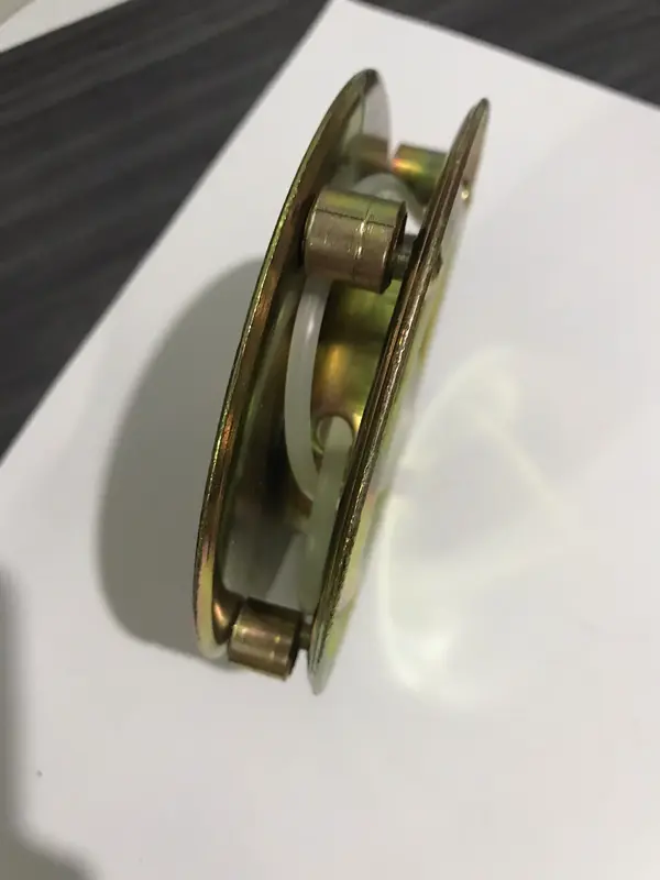 Ổ CƯỚC CẮT CỎ CÓ MÉP CONG,  4 CHẤU, LOẠI LỚN. KHÔNG DÙNG CHO MÁY 143/541 1