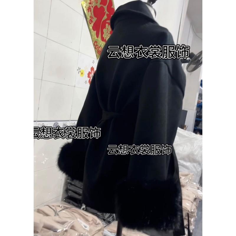 Product Introduction of Áo Khoác Len Dây Mỏng, Người Nổi Tiếng Trên Internet, CHTK-SHOP, Dài Tay, Dáng Rộng Vừa Vặn, Nối Cao Cấp, Tay Áo Lông Ngắn, Thích Hợp Cho Mùa Xuân Và Mùa Thu, Áo Sơ Mi Và Tất Năm Mới Nữ Top Nhung Jacket 23