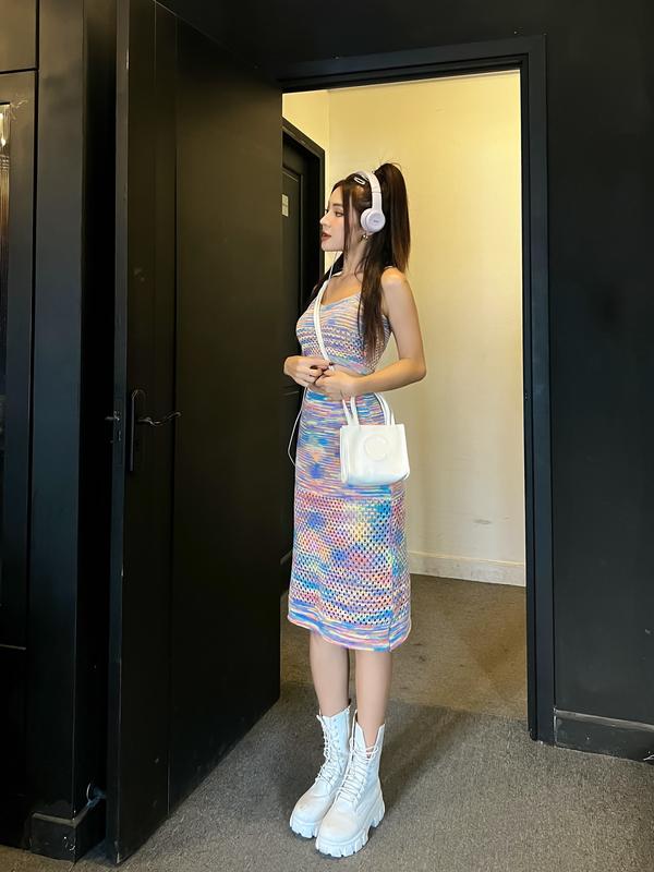 SET ÁO CROPTOP + CHÂN VÁY LOANG MÀU B23031273 LSEOUL Nữ Women Nhung Voi