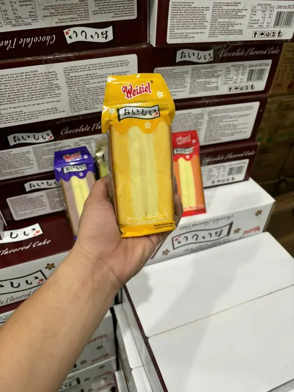 AVMC95- Thùng 2kg (20 bánh) - Bánh bông Lan  Tam giác Weisel Trà xanh - Socola - Dâu - Ăn sáng - Ăn vặt mẹ chi 95 Food Thức Ăn Cake Sô Cô La Chocolate 1