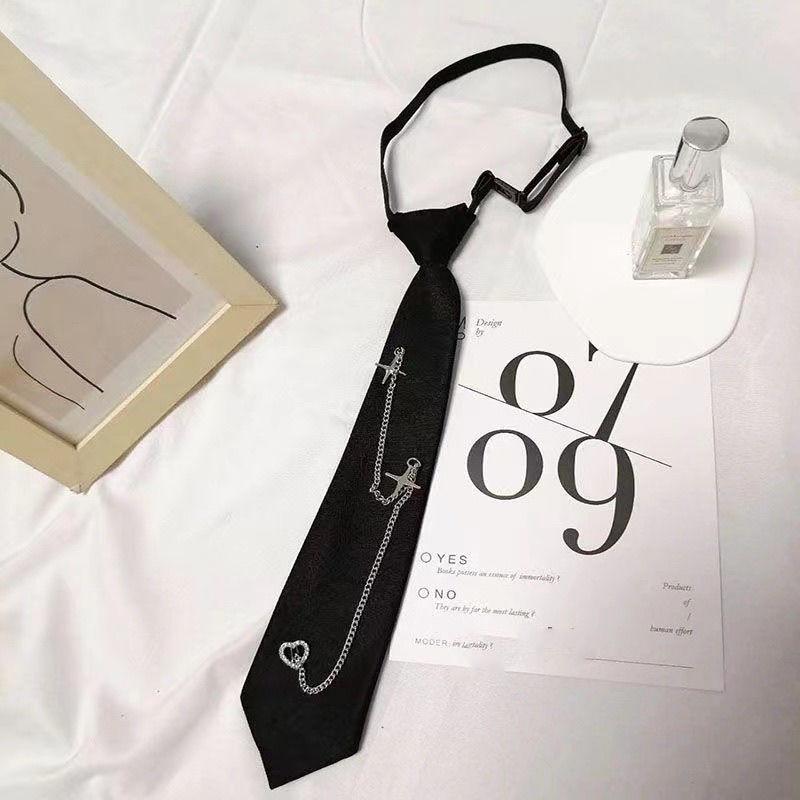 Product Introduction of Bộ Cà Vạt Và Cà Vạt Nơ Dây Chuyền, Màu Đen, Phong Cách JK, Miễn Phí Áo Sơ Mi Lười, Thích Hợp Để Đồ Trang Trí Đại Học, Dễ Phối Đồ, Trang Phục Thường Ngày Cho Nam Và Nữ, Năm 2025 1