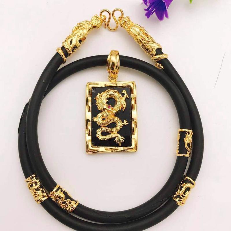 Dây chuyền cao su nam mặt chữ nhật Rồng vàng đen