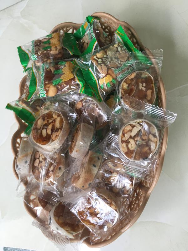 Combo kẹo khóm cuộn bánh tráng + kẹo khóm đậu phộng