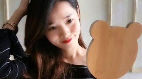 Product Introduction of Handle Mirror Cute Dressing Wooden Handheld Beauty Mirror with Handle Makeup Mirror for Women Original Wood Portable HD 13
