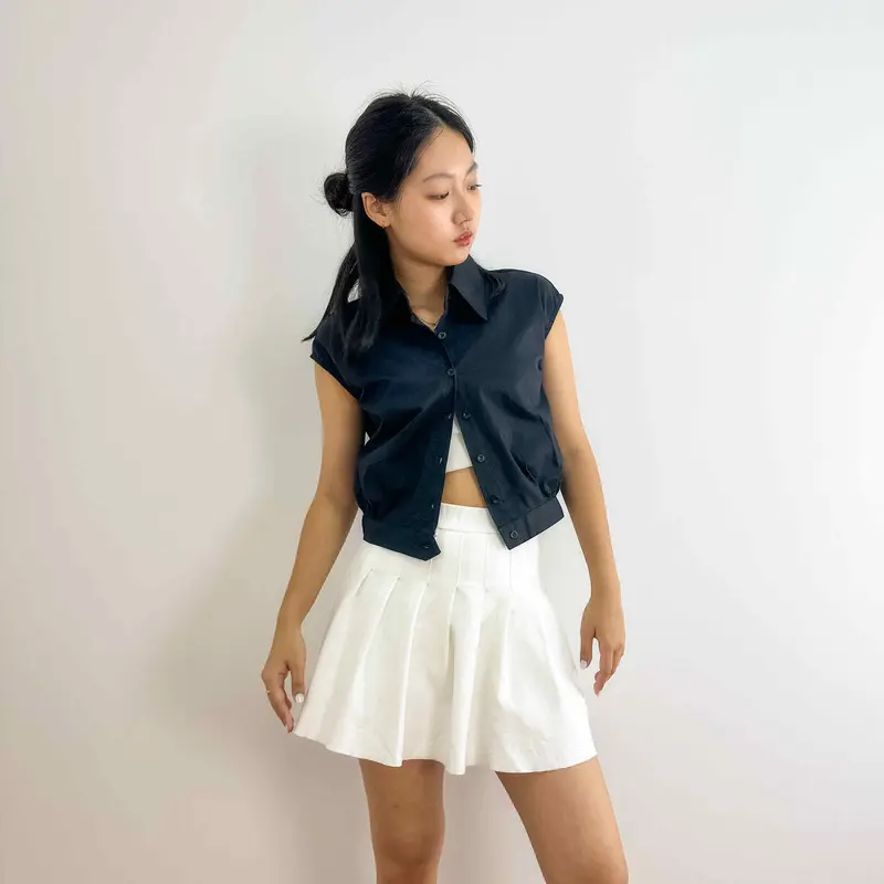 VALORE JOSELINE CROP TOP - Sleeveless Wanita Lengan Pendek Kancing Hidup 2