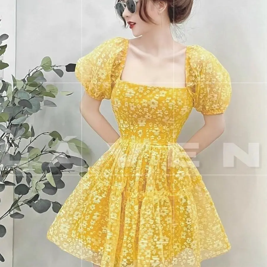 ĐẦM REN XOÈ HỞ LƯNG ( eo dưới 71cm)