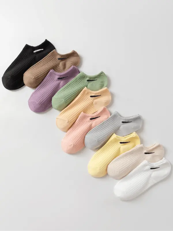 Women's Striped Print  Ankle Socks, Casual Comfy Breathable Socks for Daily Wear, Multipack Knit Socks for All Seasons 3