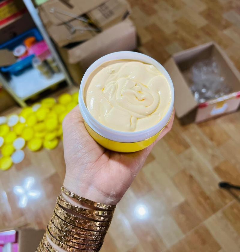 Product Introduction of Kem Body Dưỡng Trắng Da Ngọc Nữ 2