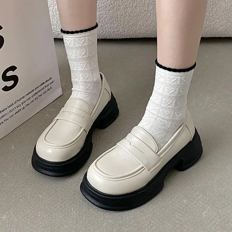 [FORM CHUẨN] Giày Loafers nữ basic 2 màu đen be đế cao [153] 0