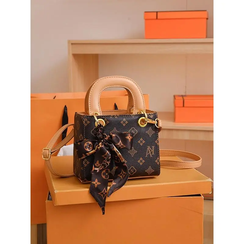 Printed Handbags Women's French High-End Diana Bag Vintage Printed Small Square Bag Shoulder Women's Corssbody Bag