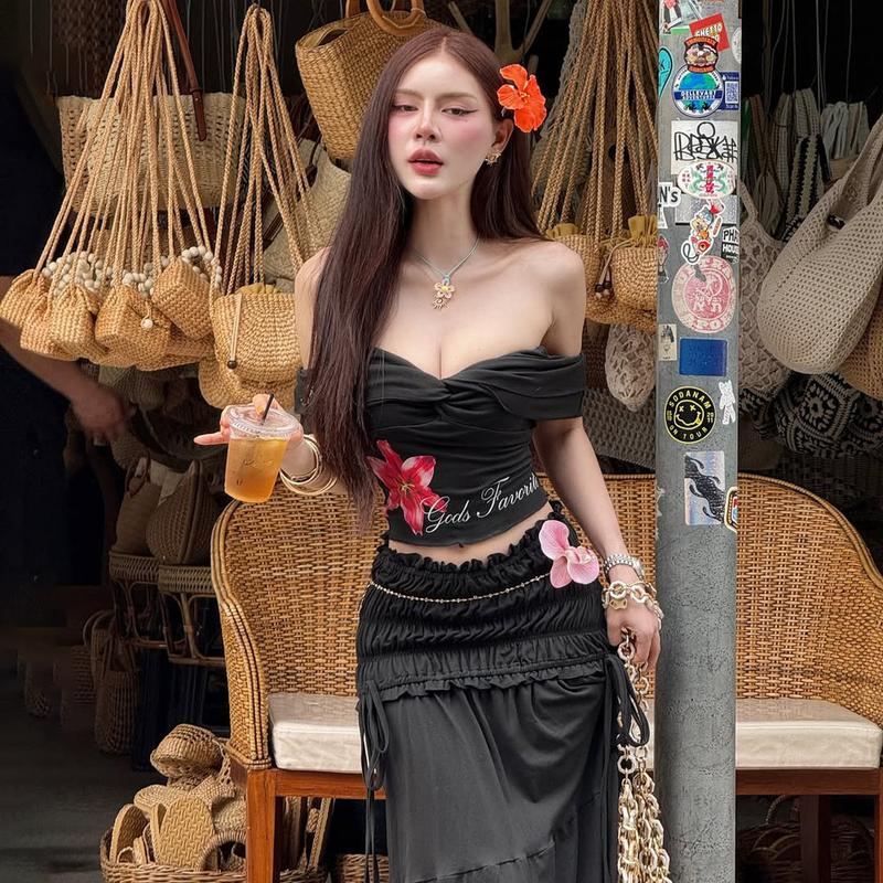 Áo Thun Trễ Vai Xoắn Ngực DaaLaa Store In Hình Hoa Mùa Hè A52042