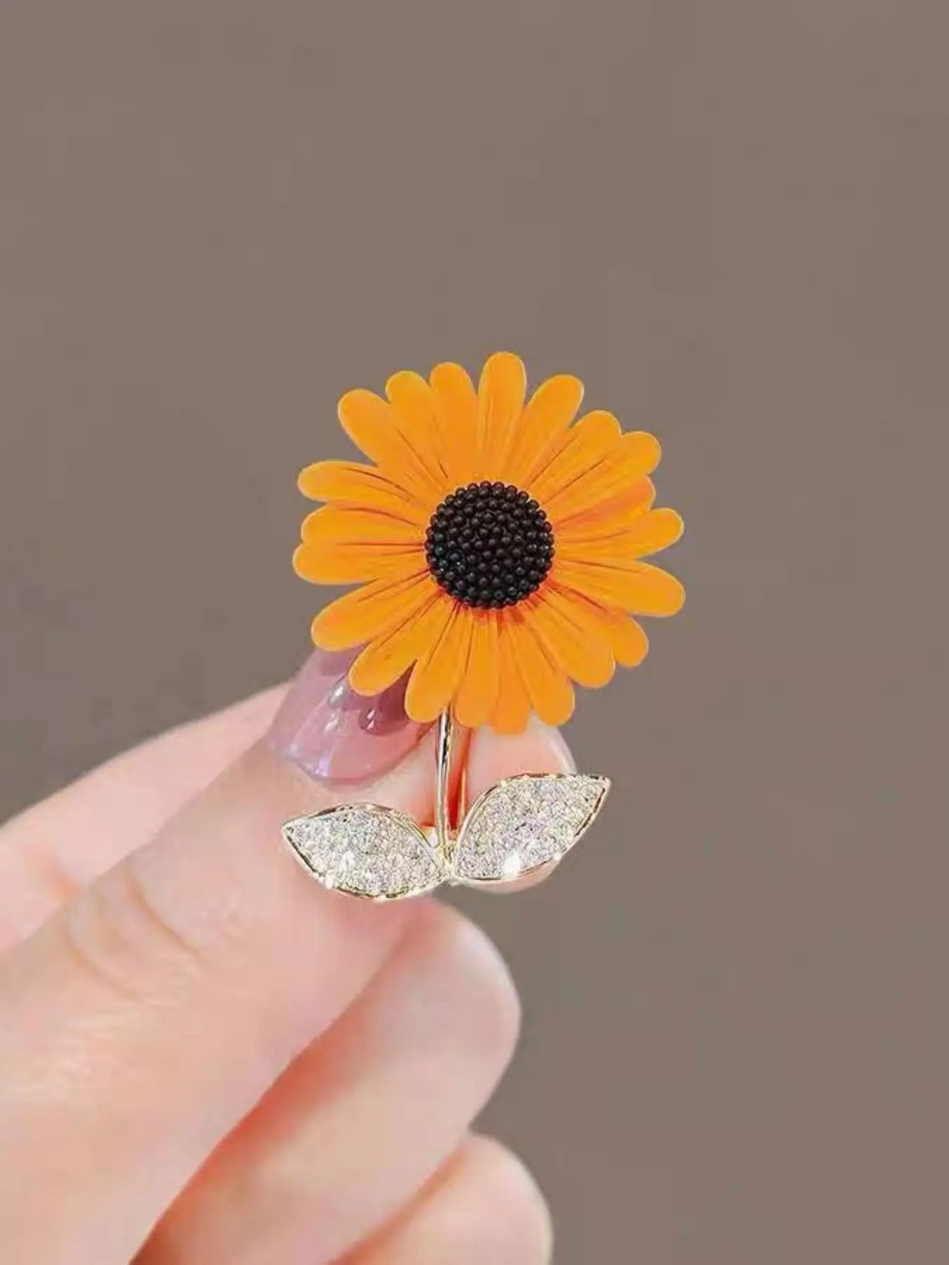 Cute Sunflower Design Brooch, Fashionable Clothes Accessories for Women & Girls, Trendy All-match & Exquisite Brooch for Birthday Gift
