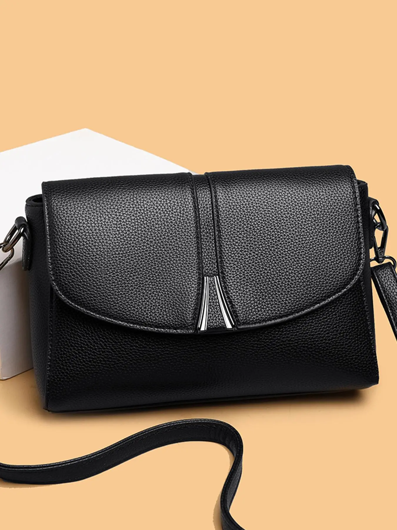 Women's Fashionable Solid Color Shoulder Bag, Casual Versatile Crossbody Bag for Work, School, Daily Travel, Commuting, Shopping, Simple and Atmospheric