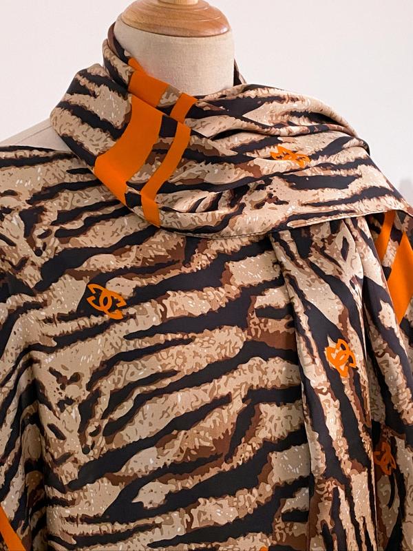 Women's Random Leopard Print Long Sleeve Open Front Shawls & Scarf Set, Casual Shawl & Scarf Set for Beach Vacation, Fashion Accessories for Women 3