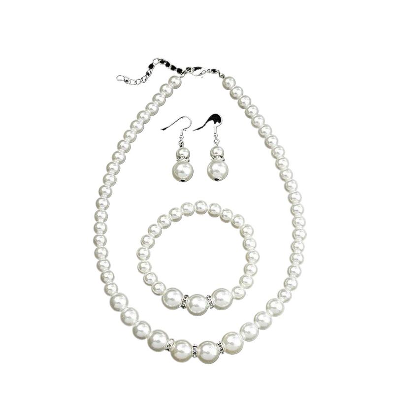Product Introduction of Creative Imitation Pearl Necklace Bracelet Earring Set Three-Piece Set Bridal Accessories 5