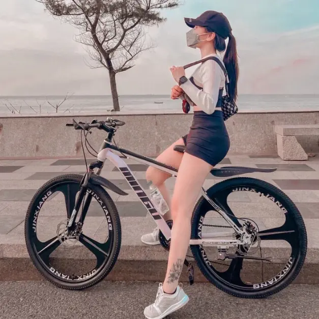 Xe đạp ngoài trời MINGU prroTUEHAN có giảm sốc, kèm chắn bùn, còi, đèn phản quang, bánh 26inch, 21 tốc độ tặng bình nước timetrialbike xeđạp slay Gắn Xe Đạp Đạp Xe Đạp