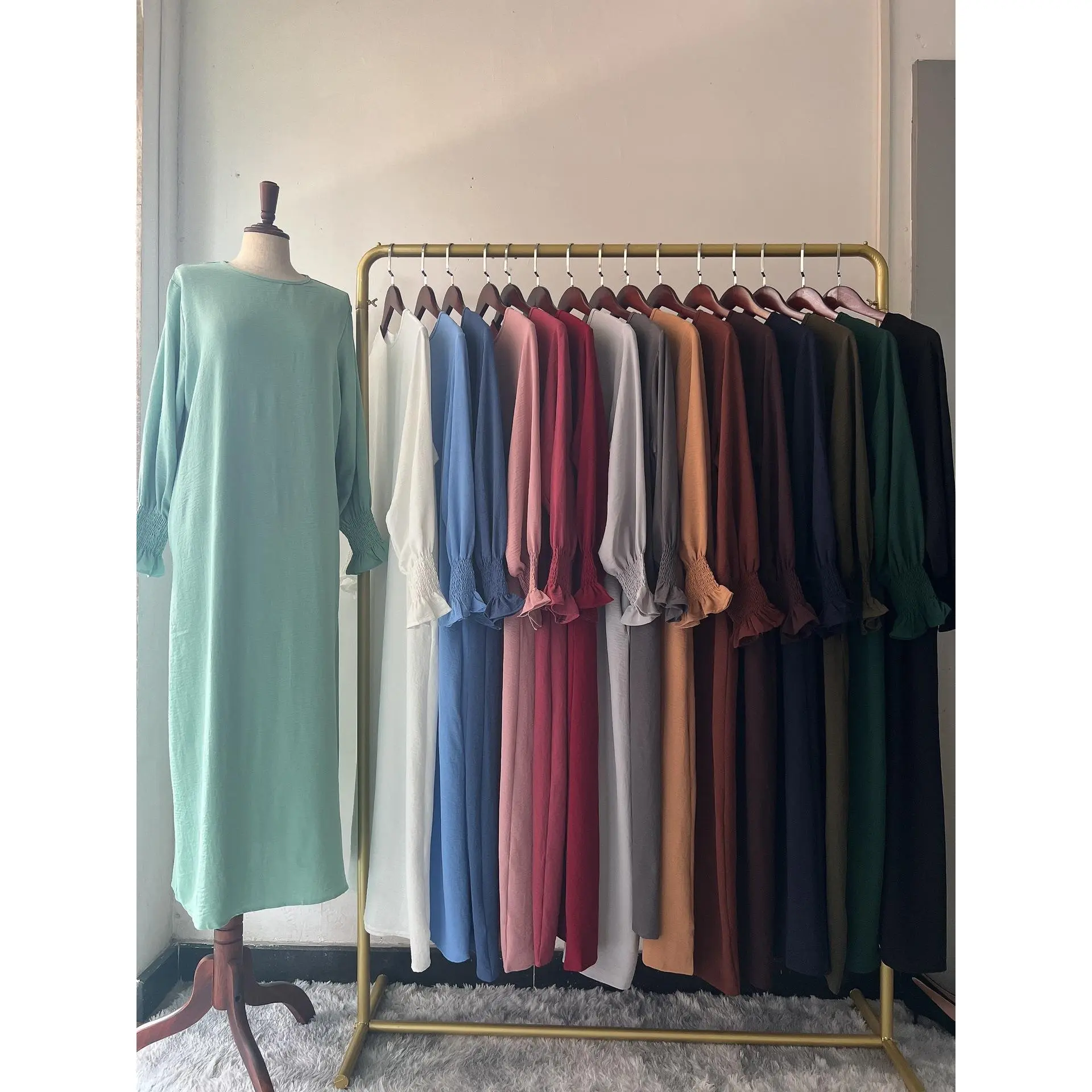 Abaya Fashion round Neck Solid Color Dress  Muslim Daily wear Elegant Comfort Eid Ramadan Wedding Prayer  Kaftan Jilbab  Modest fashion Islamic clothing Kain Sarong Kain Baju Kurung Trendy Plus size Affordable New collection Women Lady dubai