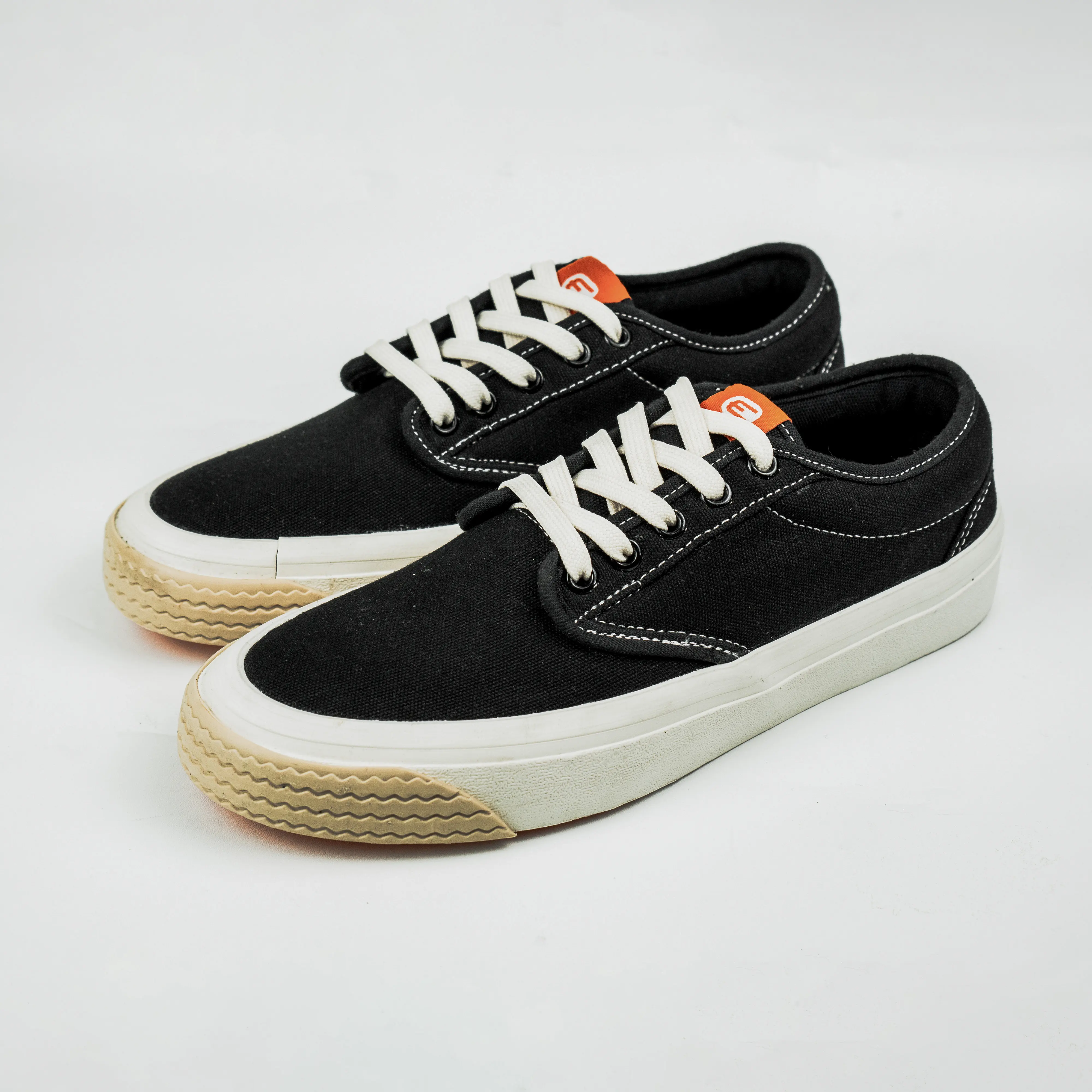 Emba Footwear - Cycle Low Sepatu Sneakers Black