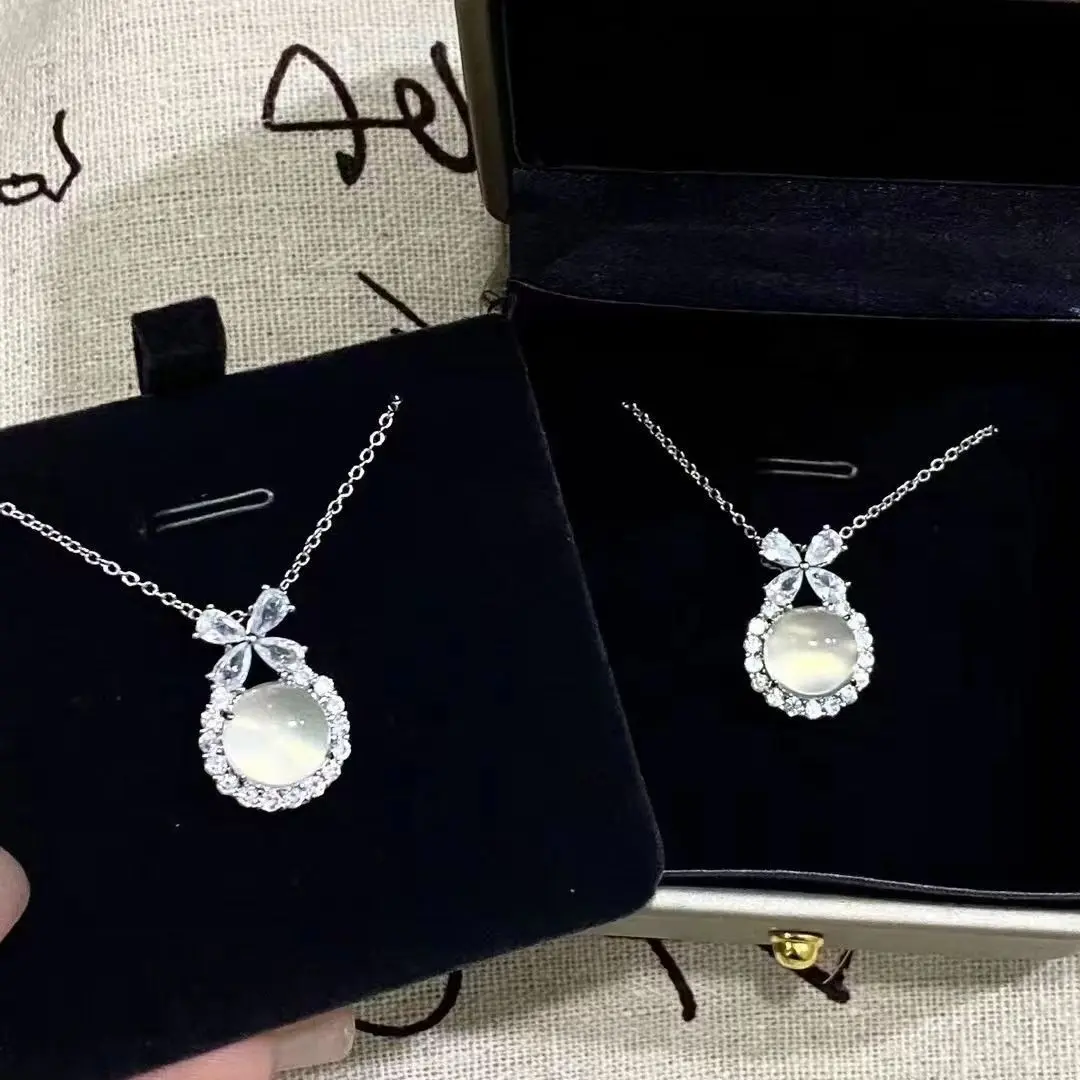 Natural Jewelry Wholesale Chalcedony Escaping Princess Little Cherry Pendant High Ice Chalcedony Full Diamond Bowknot Necklace for Women Versatile Light Luxury Lock