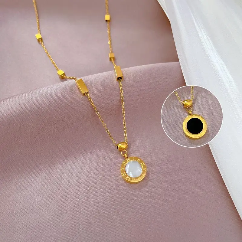 Kalung Titanium Liontin Bulat Putih/Hitam Romawi Super Mewah Anti Karat Dan Luntur Emas 3