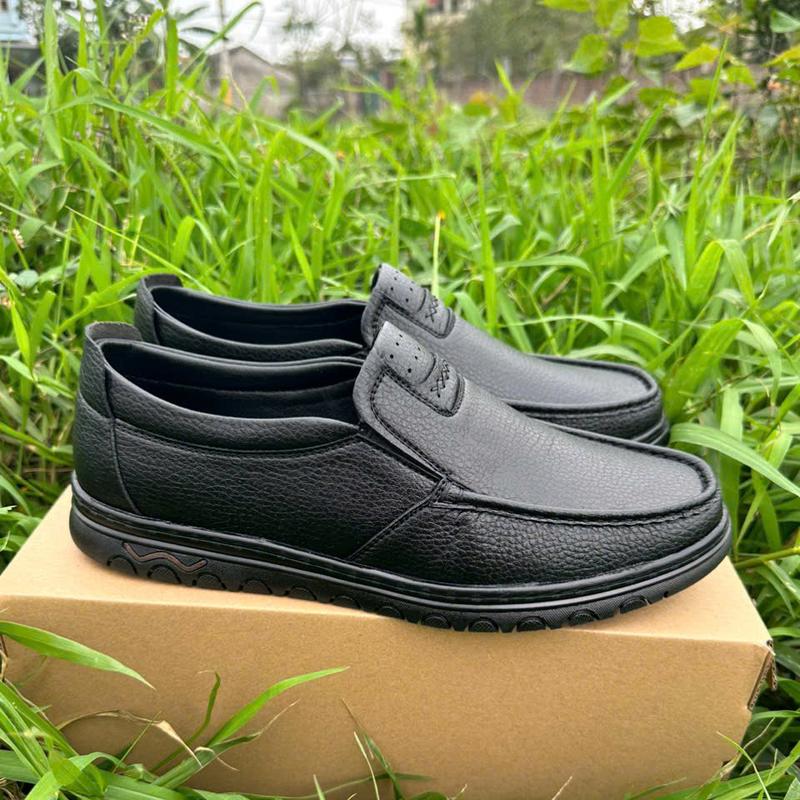 Giày Lười Da Bò mã BĐ - Đế cao su khâu Đế chắc chắn, Tặng kèm 1 đôi tất và 1 đôi lót quế Loafer