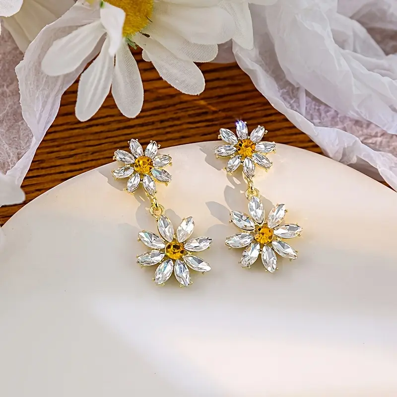 A Pair Of Sparkling Flower Earrings, Fashionable And Exquisite, Suitable For Wearing Earrings On Dates. High Quality Women'S Jewelry, Women'S Earrings 6