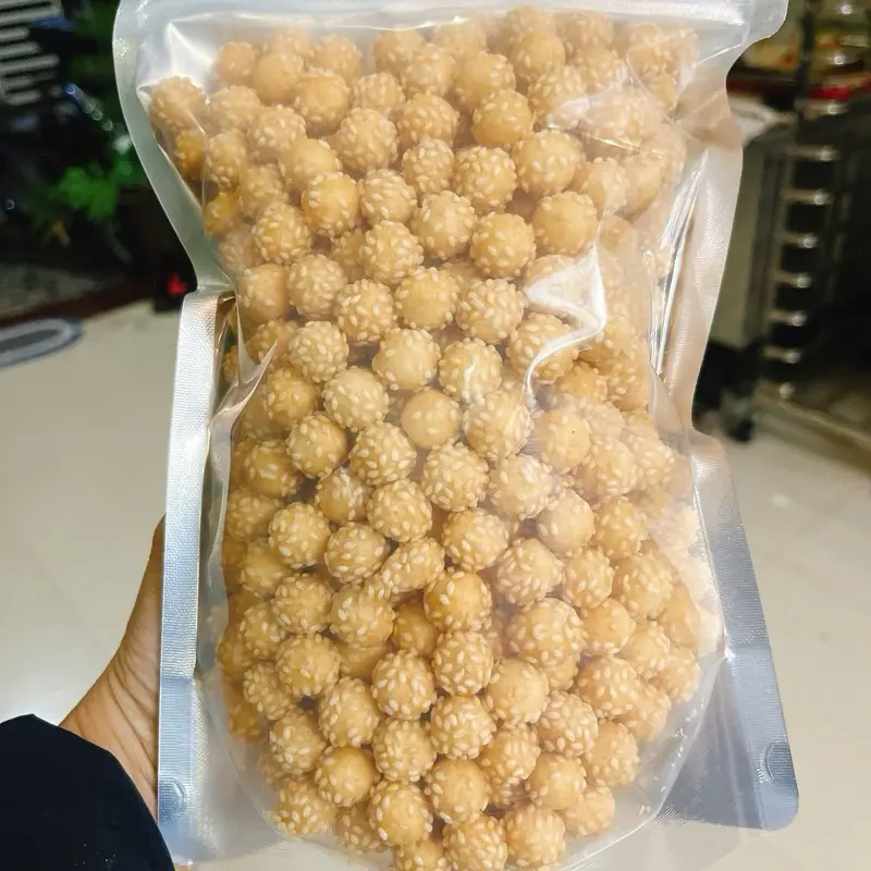 Bánh nhãn bọc vừng ít đường ngọt nhẹ sản phẩm phù hợp nhiều đối tượng 3