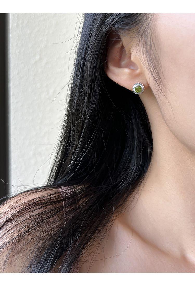 Product Introduction of Summer Fresh High Imitation Olivine Topaz Sterling Silver Needle Dopamine Stud Earrings Special-Interest Design High Sense Earrings Gift 2