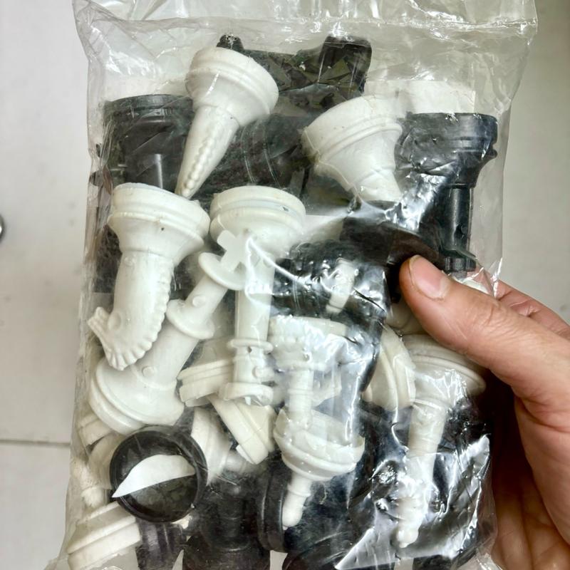 Bộ cờ vua giá rẻ bằng nhụa 3