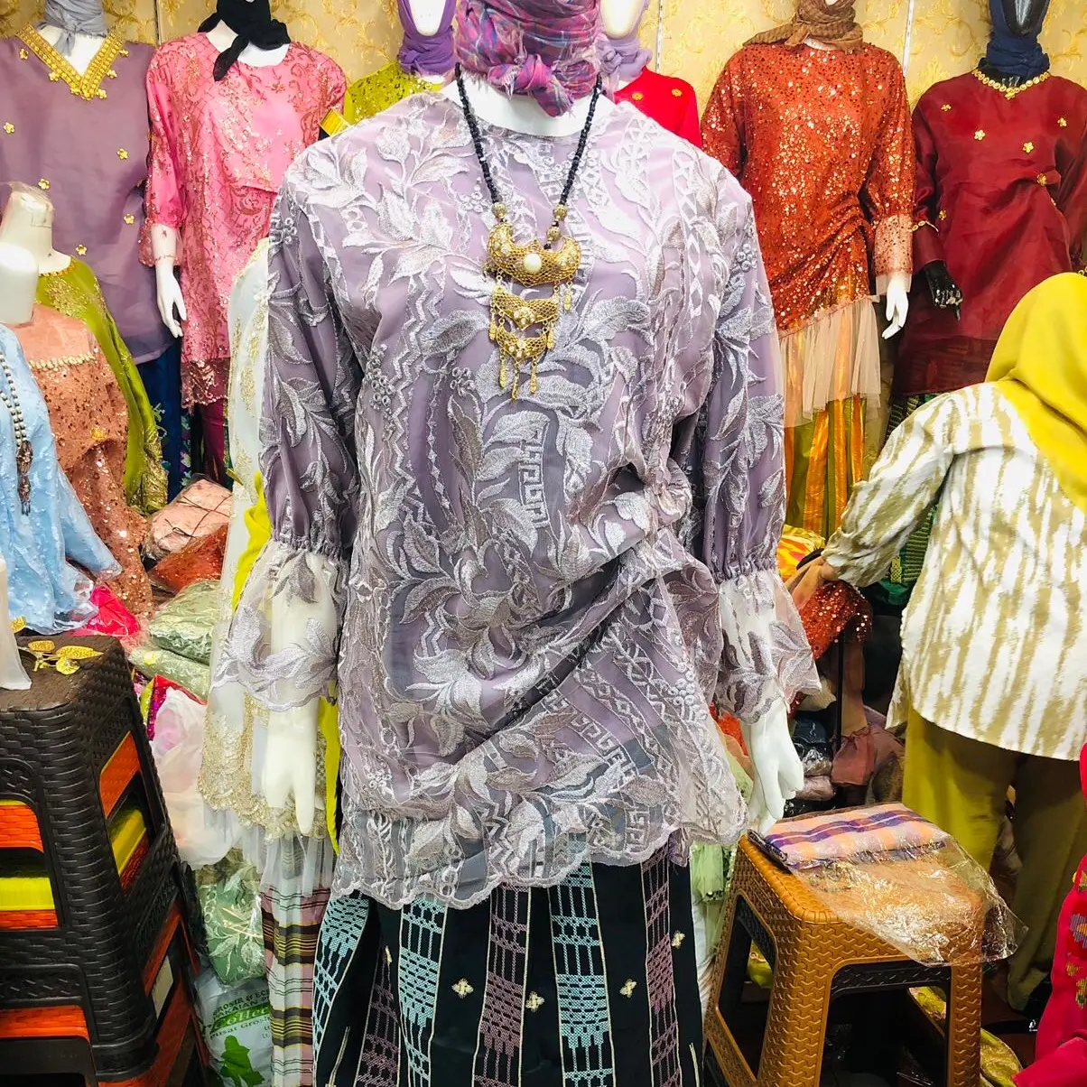 Baju Pesta Tile S