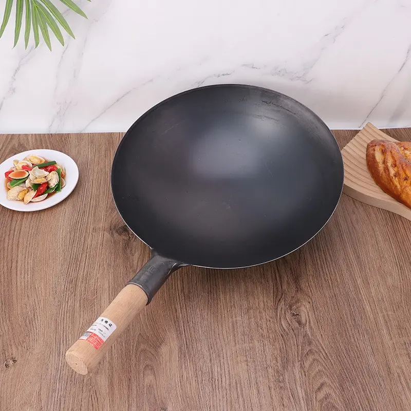 CHẢO Á THÉP ĐEN CHỐNG DÍNH - TAY CẦM GỖ CHỐNG NÓNG SIZE 32, 36, 40CM 0