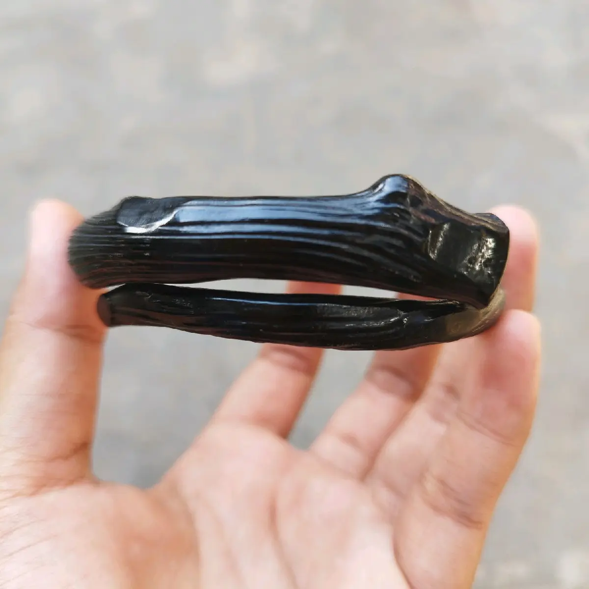Gelang Akar Bahar Hitam Bracelets