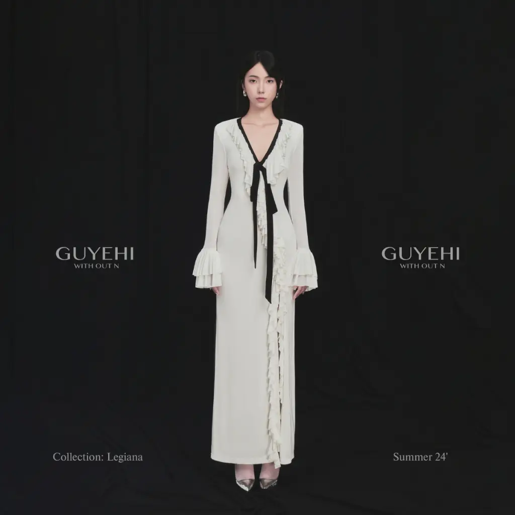 GUYEHI.WON - Đầm dài cổ V xẻ tà ruffle phối nơ dài - ANGE LONG DRESS