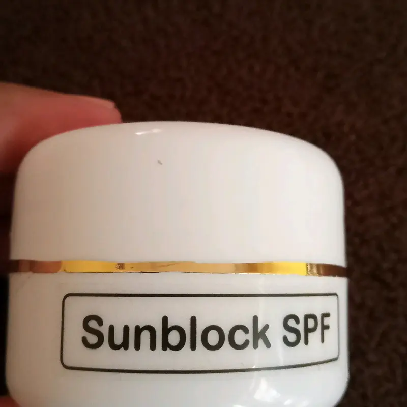 Paket Cream H*MH 0.1 + Sunblock SPF 50 untuk Memutihkan dan Melindungi Kulit dari Sinar Matahari - Facial, Hitam, Melembutkan 2