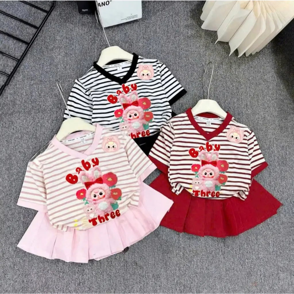 Sét váy in hình Labubu cổ tim cho bé gái từ 12 - 45kg chất vải mềm mịn, đường may kĩ- KHÔNG KÈM GẤU